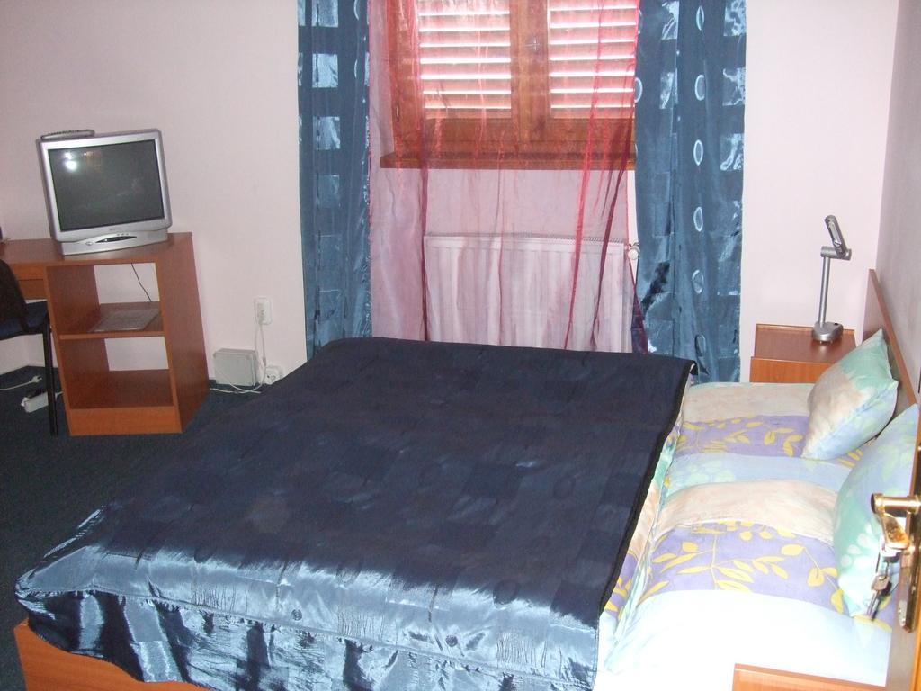 Timarhaz Panzio Bed and Breakfast Szeged Værelse billede